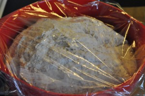 Rustikt fuldkornsbrød - nemt madbrød