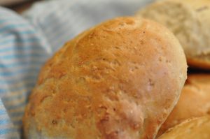 Lynboller og varm kakao på en efterårsagtig forårsdag