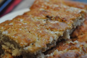DSC_2015 Brød i bradepande med hvidløg og oregano