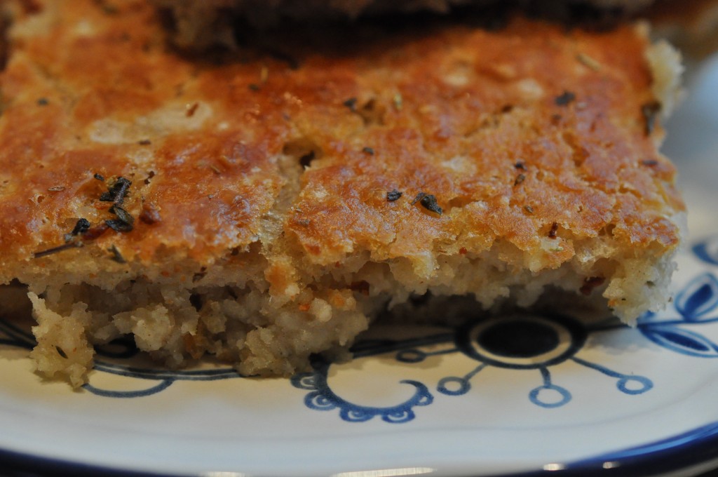 Brød i bradepande med hvidløg - nem opskrift