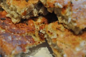 DSC_2020 • nogetiovnen.dk Brød i bradepande med hvidløg og oregano