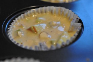 Muffins med rabarber og makroner og makrontærte