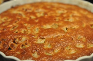 Muffins med rabarber og makroner og makrontærte