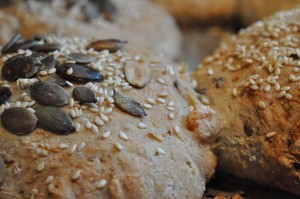 Burgere med oksekød i grove burgerboller