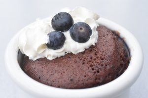 Kage i kop – nem chokoladekage i mikroovn