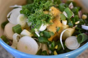 Kold kartoffelsalat med olie eddike dressing