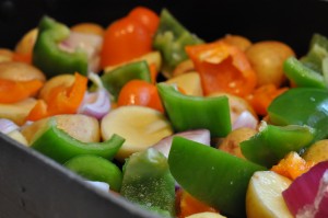 Cuvettesteg med kartofler løg & grøntsager