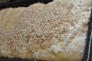 Baconbrød, foccaciaboller, franskbrød. Af samme grunddej