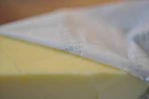 Scones med chokolade, yoghurt og tranebær