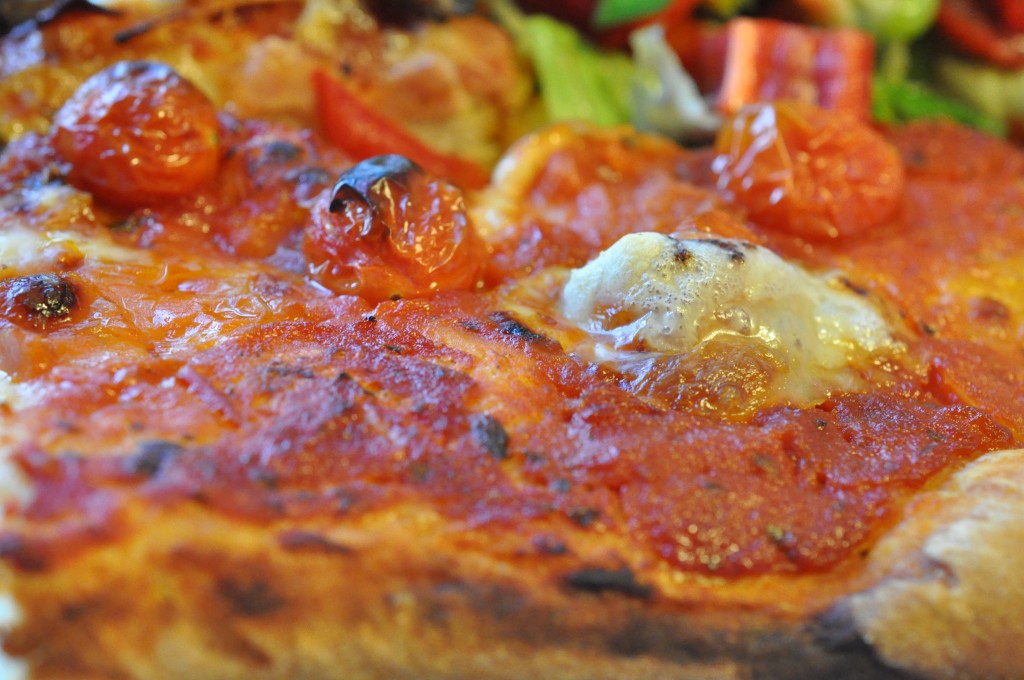 Bradepande pizza opskrift - sprøde og lækre