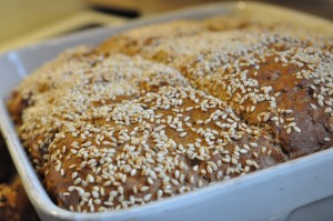 Minirugbrød og rugbrødsboller af rugbrødsblanding