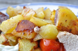 Marineret svinefilet med ovnkartofler & tzatziki