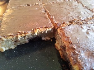 2012-09-01 17.41.16 Banankage med chokoladestykker - svampet bananbrownie