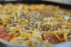 Pep din færdiglasagne op med porrer og gulerødder