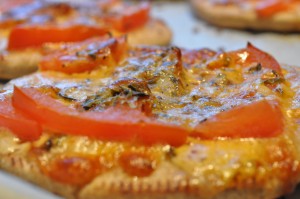 Tomatpizza med chiliost - fastfood på 10 minutter