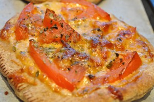 Tomatpizza med chiliost - fastfood på 10 minutter