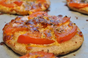 Tomatpizza med chiliost - fastfood på 10 minutter