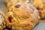 Scones med chokoladestykker - nem opskrift