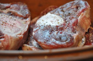 Osso buco med tomatsauce i Römertopf