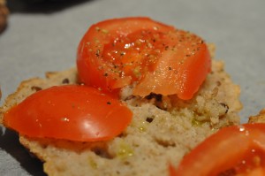 Brød med tomat og krydderi - stop madspild