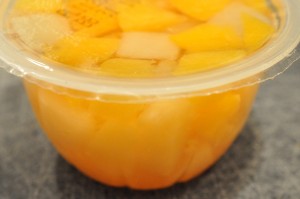 Syltede frugter med vanillecreme nem dessert