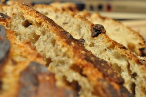 Brød i gryde med soltørrede tomater - madbrød