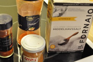 Snack mandler med chili og cayennepeber