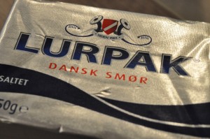 Pæretærte med chokolade og marcipan - nem