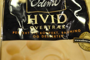Konfekt med marcipan nougat og chokolade