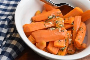 DSC_0402 • nogetiovnen.dk Marinerede gulerødder med hvidløg & persille