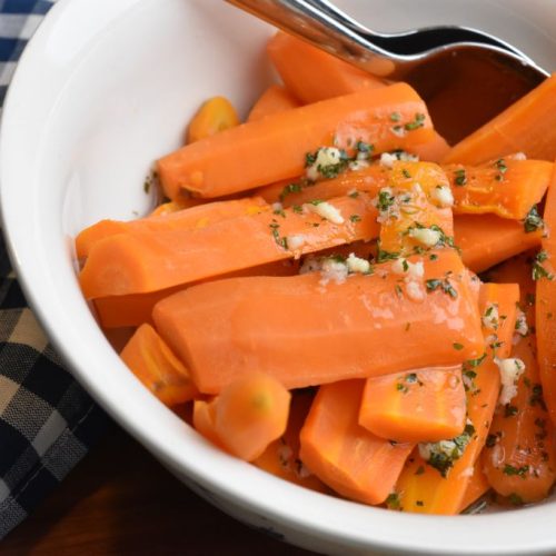 Marinerede gulerødder med hvidløg & persille