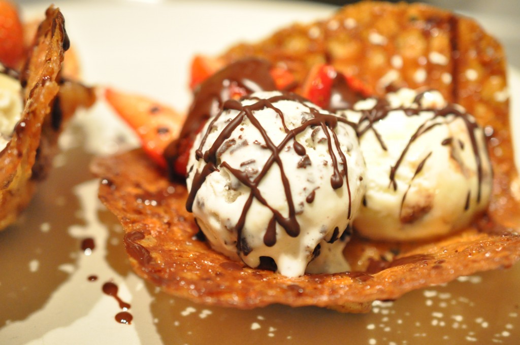 Nøddekurve med is – lækker dessert opskrift