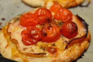 Tøm køleskabet pizza på pitabrød