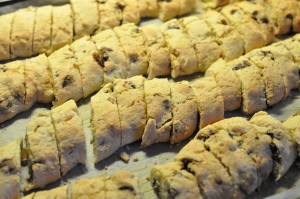 Cantuccini med chokolade, bær og nødder