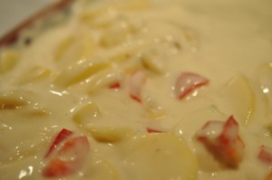 Oksecuvette med krydrede flødekartofler i stegeso