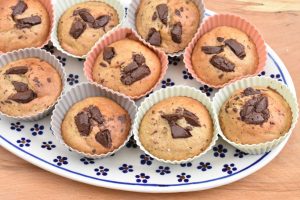 DSC_0277 • nogetiovnen.dk Bananmuffins med olie, brun farin & chokolade