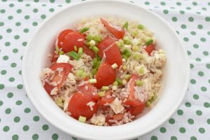 Kold rissalat - opskrift på salat med ris & marinade