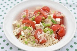 Kold rissalat - opskrift på salat med ris & marinade