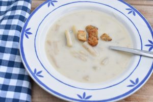 Aspargessuppe med dåse asparges - opskrift