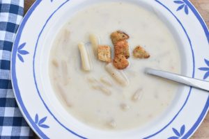 Aspargessuppe med dåse asparges - opskrift