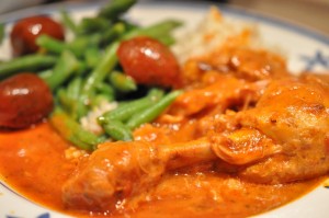 Paprikakylling i gryde med flødesovs opskrift 