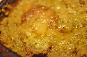 Koteletter i karry med mango & kokosmælk