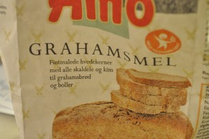 Grove scones med revet ost og skinke