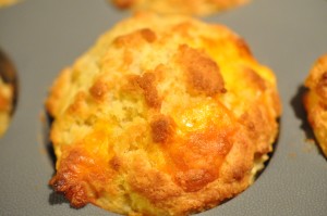 Polenta scones med majsmel og cheddarost