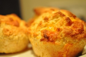Polenta scones med majsmel og cheddarost