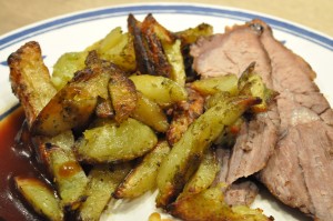 Kartofler med pesto. Marineres oksesteg