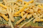 Ostebrød med pesto - gratinerede - nem opskrift