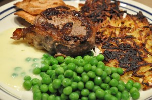 Tournedos med Pommes Rösti og ærter