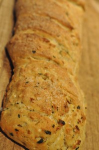 Hvidløgsflutes og franskbrød - nem opskrift