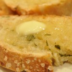 Hvidløgsflutes og franskbrød - nem opskrift